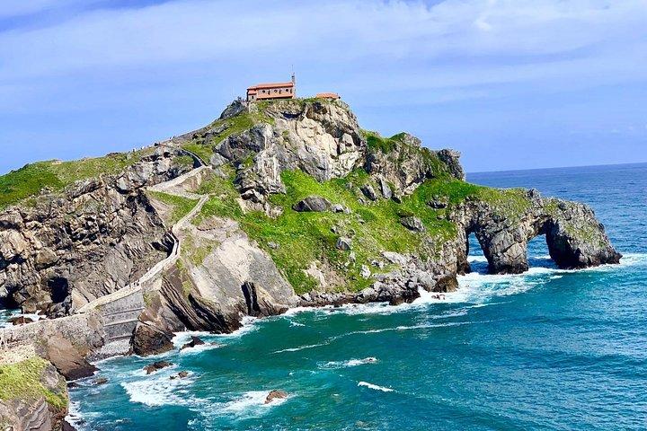 Dragonstone, Mundaka e Guernica de Bilbao