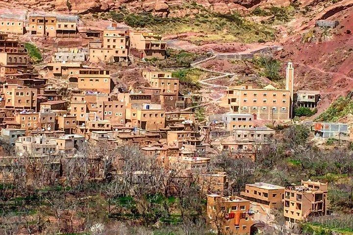 Atlasbergen och 3 dalar dagstur från Marrakech inklusive lunch och kameltur