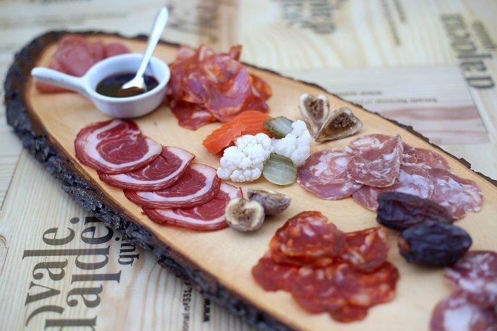 Private Lisbon Walking Tour met Premium Port Wine and Tapas Tasting