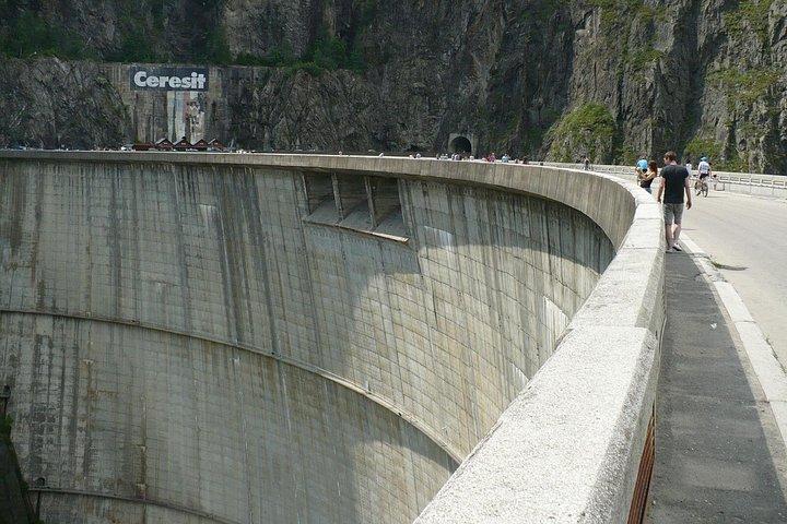 ブラショブからのトランスファガラサンハイロードツアー（暖かい季節）