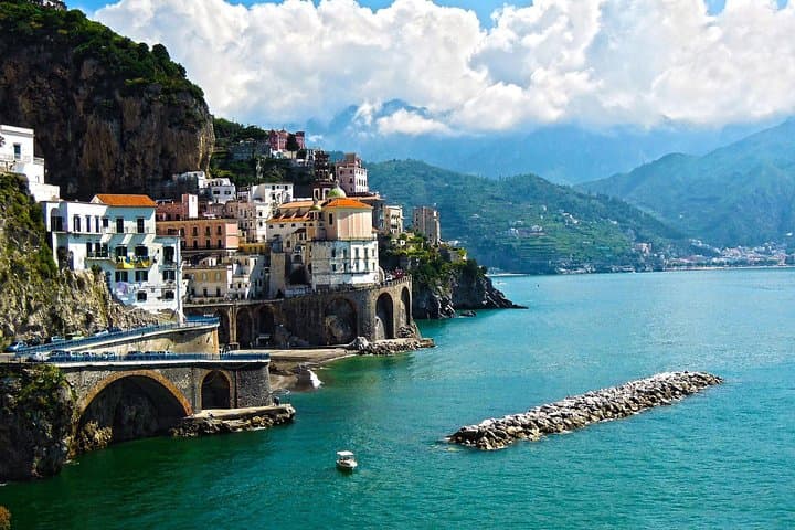 Pompeii and Amalfi Coast: Full-Day Private Tour from Naples Hotel or Port