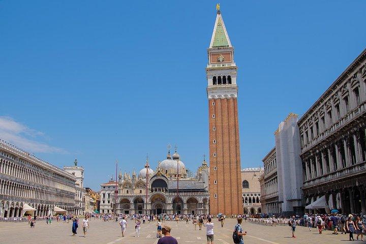 Tour privado por la ciudad de Venecia y paseo en góndola