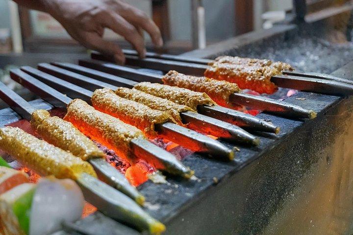 トランジットツアー-4時間のガイド付きツアーでオールドデリーの魅力と食べ物を満喫