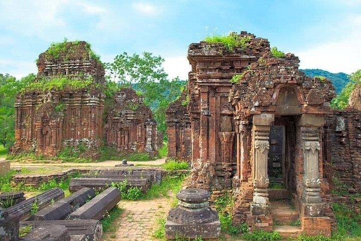 ホイアン発のマーブルマウンテンツアーとマイサンクチュアリ小グループツアー–終日