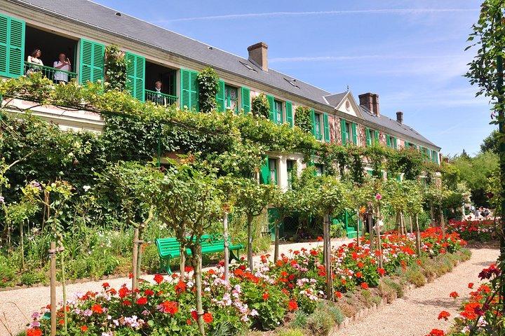 Private Giverny with Minivan
