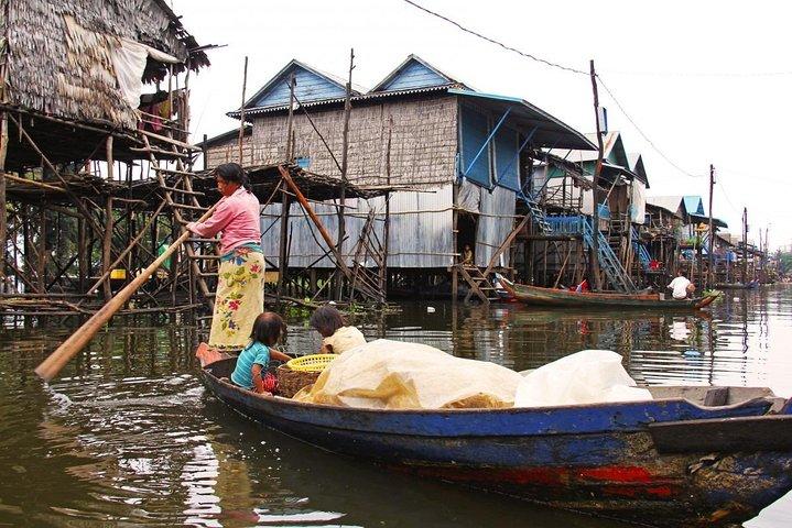 Private Full-Day Angkor Temples and Tonle Sap