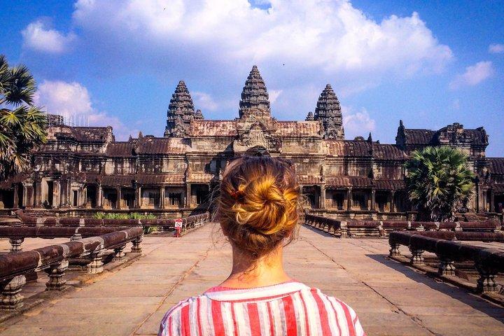Private Full-Day Angkor Temples and Tonle Sap