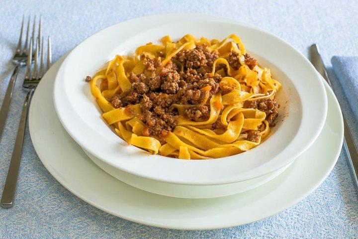 Cesarine: Cooking Class with tasting at Local's Home in Florence