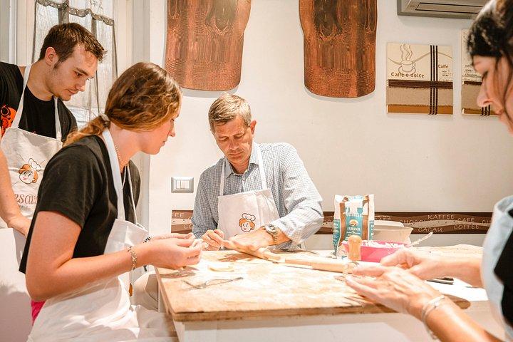 Cesarine:ソレントの地元の家での市場ツアーと料理教室