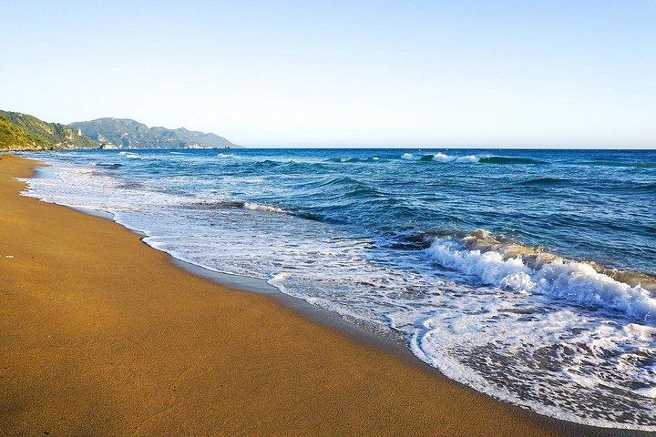 Praias de Corfu e cidade de Corfu: excursão privada de dia inteiro
