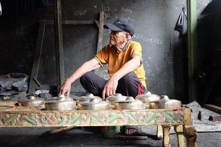 Full Day Nature Bogor & Learn Batik With Lunch ( Start From Jakarta )
