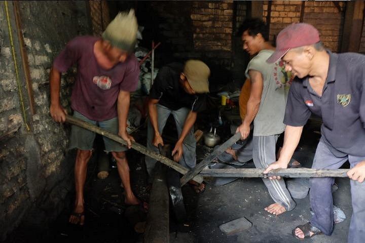 Full Day Nature Bogor & Learn Batik With Lunch ( Start From Jakarta )