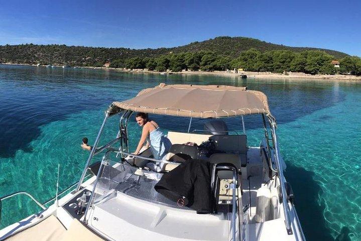 Adriatica Tour (Blaue Lagune und Solta) von Trogir oder Split