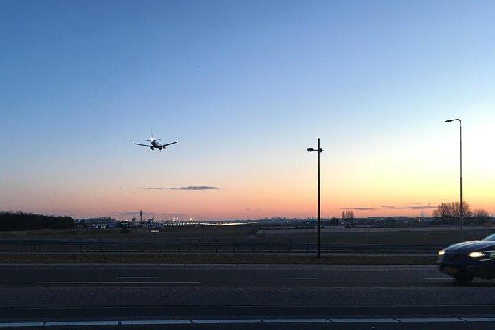 アムステルダムからスキポール空港（AMS）へのプライベート出発送迎