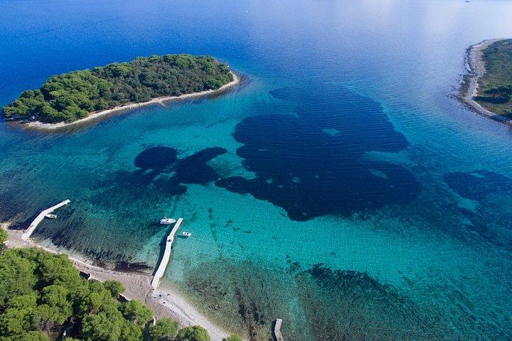 Island hopping (6 Islands) private tour from Trogir or Split