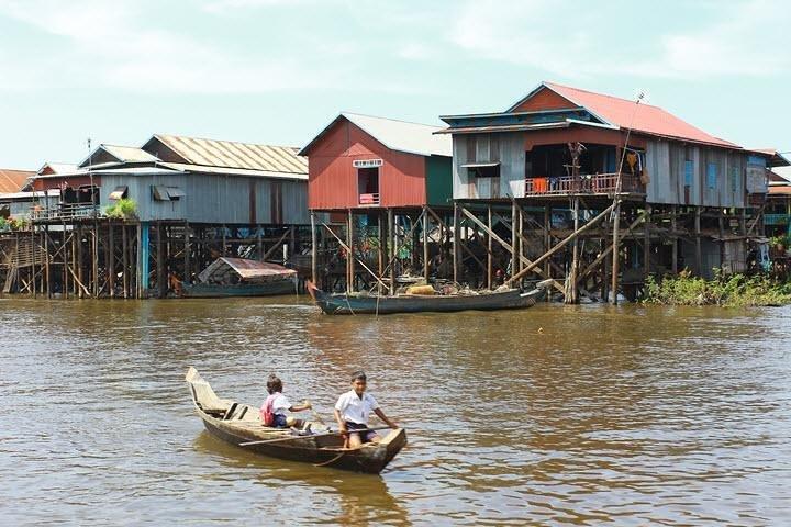 Kampong Phluk Floating Village & Sunset Lake Tour