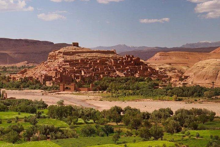 アイットベンハドゥとワルザザートの日帰り旅行