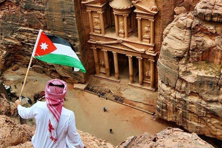 Tour privato di 2 giorni in Giordania: Petra | Wadi Rum | Mar Morto da Amman