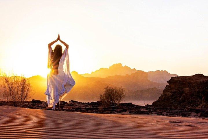 Tour privato di 2 giorni in Giordania: Petra | Wadi Rum | Mar Morto da Amman