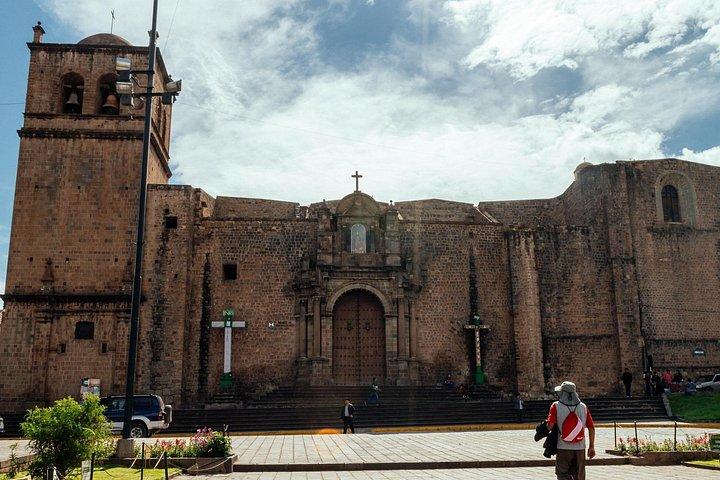 地元の人々とのハイライトと隠れた宝石：最高のクスコプライベートツアー
