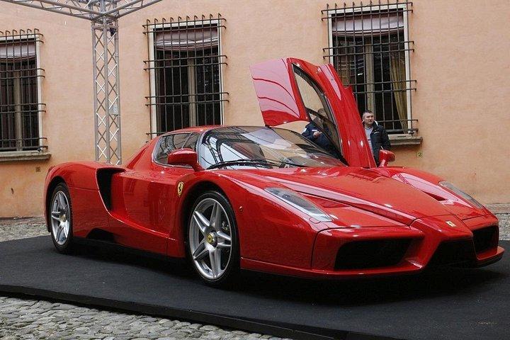 Transfer tour Veneza - Florença, museu da Ferrari, escala de vinagre balsâmico