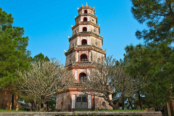 Hue Imperial City & Hai Van Pass Small Group Tour från Hoi An– Full Day