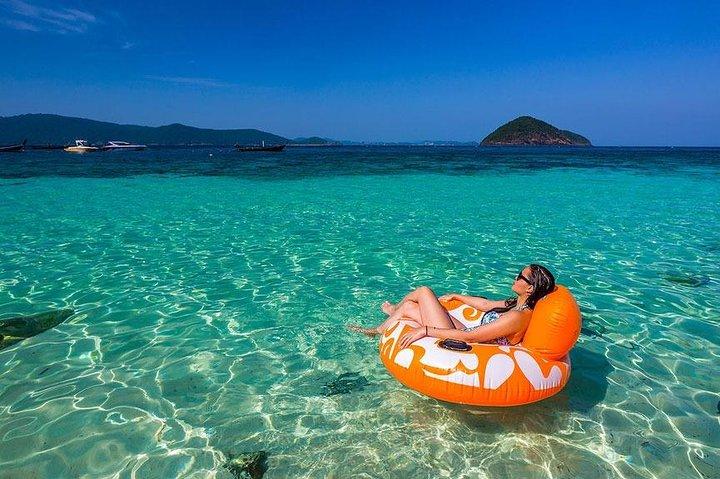 ラチャとコーラル島の日帰り旅行+プーケットからの豪華カタマランによる日没