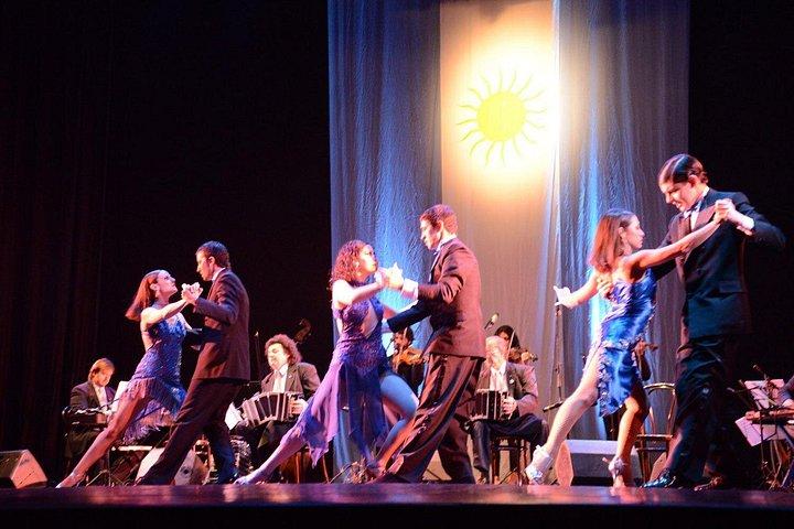 Tango show and dinner at: Gala tango