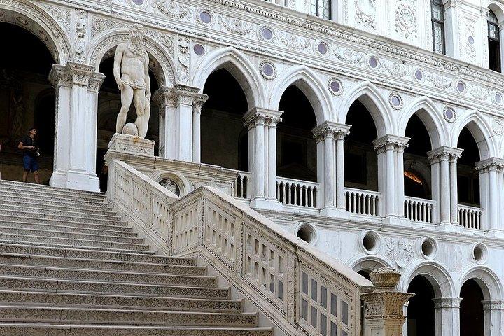 Venedig Highlights : Dogenpalast, Markusdom, Rundgang