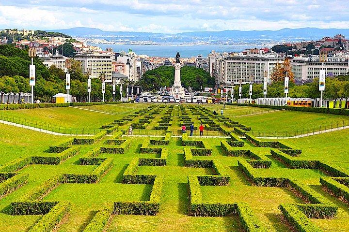 Lisbon Highlights & Belém Tour | Small Group (Half-Day)