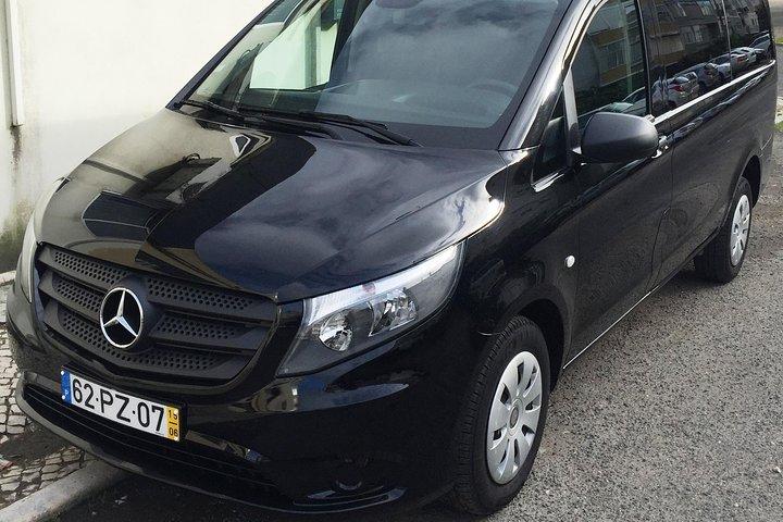 Private Transfer To or From Óbidos