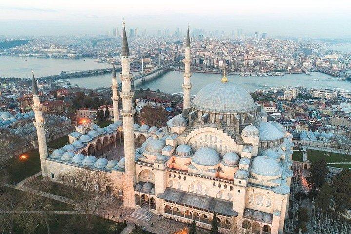 Skip the Line: Topkapi Palace Including Süleymaniye Mosque and Ceramics Workshop in Istanbul