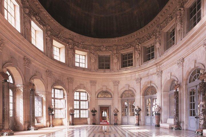 Privat Vaux le Vicomte med Minivan