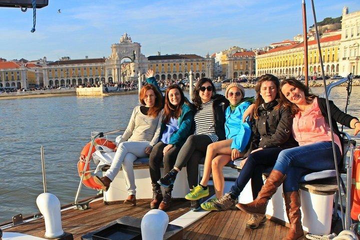 Fiume Tago - Tour privato in barca a vela d'epoca
