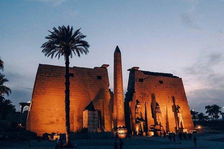 4 dage Nile cruise luxor, Aswan, varmluftsballon & abu simbel & tog fra Kairo
