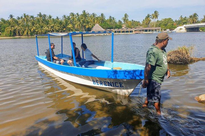 Lagunenabenteuer: Jungle, Turtle Release & Cliff Diving Spektakel