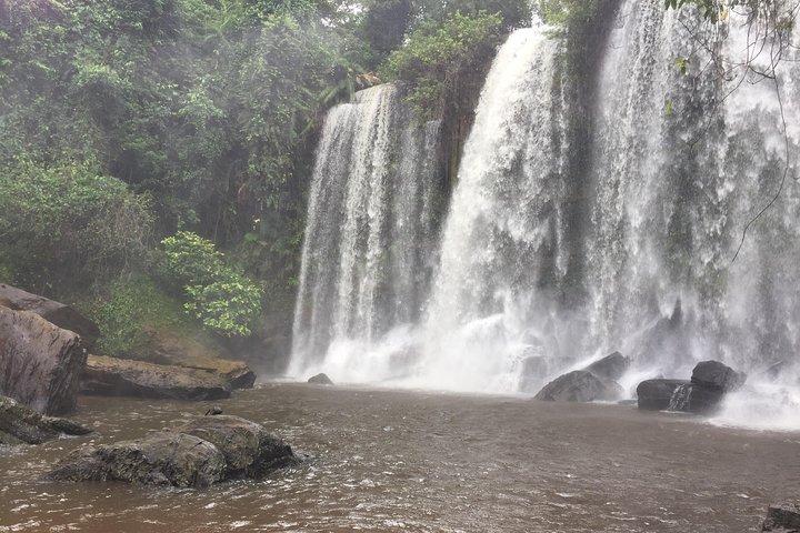 Tour privado de un día a la montaña Kulen, Banteay Srei y Banteay Samre