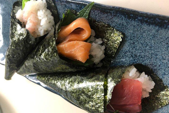 ファミリーにおすすめ！カジュアルお寿司体験！！北海道食材の手巻き寿司体験！