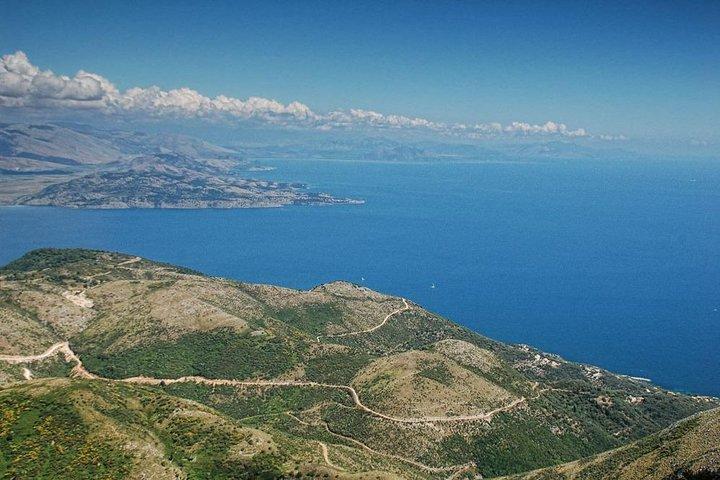 Land rover Safari Premium para as jóias escondidas de Northwest Corfu