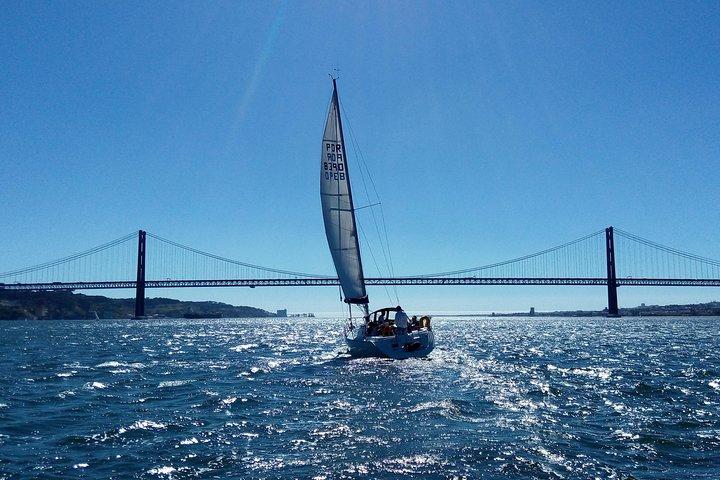 Private Lissabon-Kreuzfahrt auf einer Segelyacht