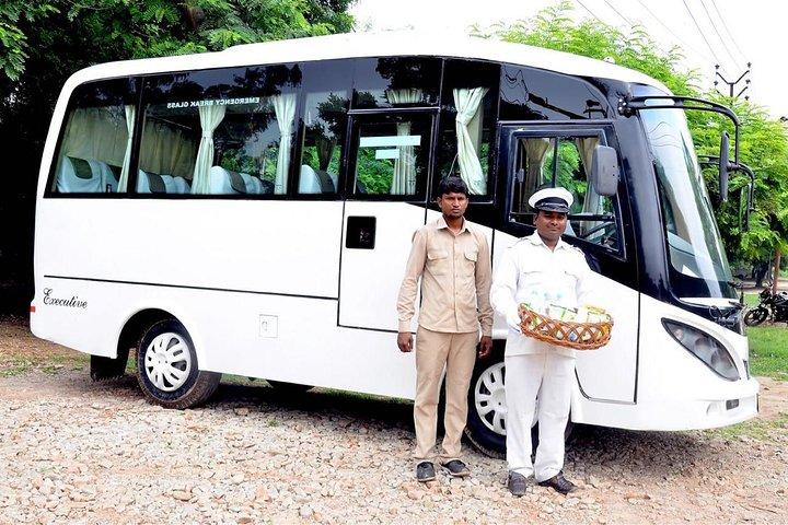 Varanasi hotel til Bodhgaya hotel privat transfer