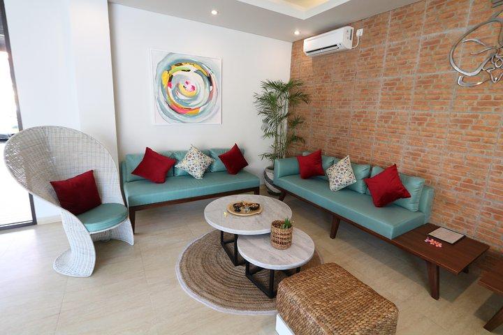 Royal Orchid Spa 2 Hours Sunburn Package