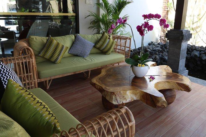 Royal Orchid Spa 2 Hours Sunburn Package