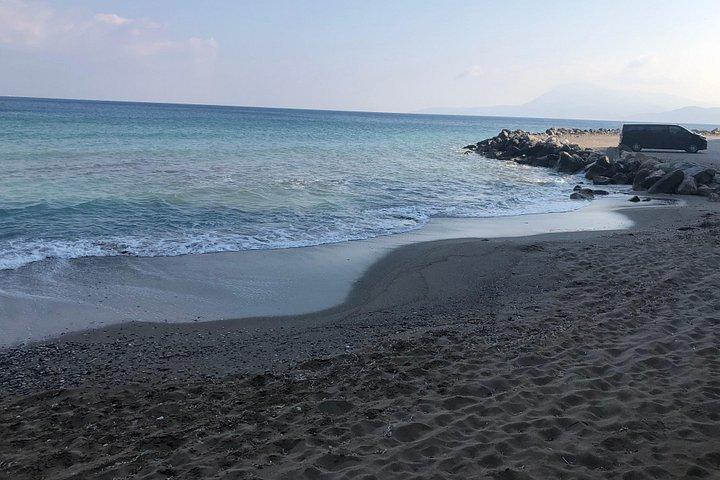 エビア島を発見-隠された宝