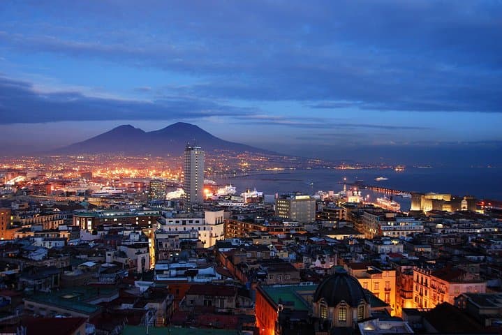 Naples: Romantic Gourmet Dinner on the Rooftop Terrace