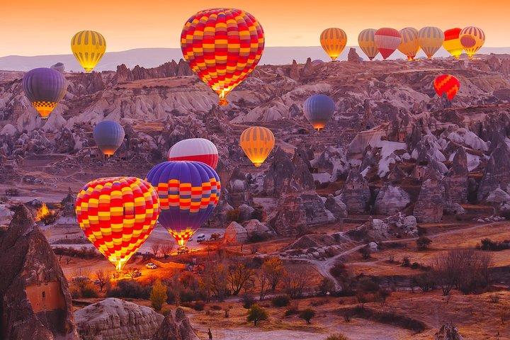 Cappadocia Red Tour från/till Istanbul av ✈ [hel dag]