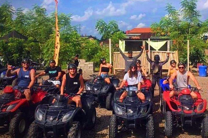 ATV Quad Bike de Bali com o Templo Bedugul Lake e Tanah Lot Sunset Tour