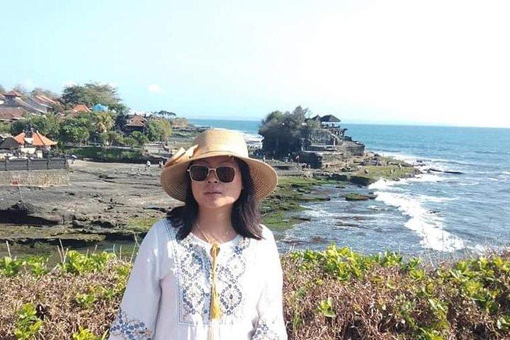 Pucak Manik Waterfall、Handara gate、Hidden Hill、Beratan Lake temple、Tanah Lot