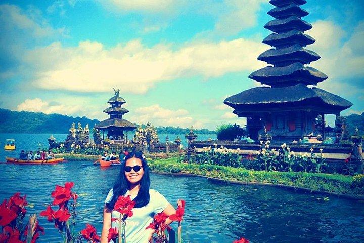 Pucak Manik Waterfall、Handara gate、Hidden Hill、Beratan Lake temple、Tanah Lot