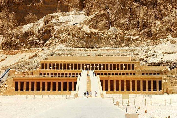TOUR DI UN GIORNO VISITA LE BANCHE EST E OVEST DEL NILE di Luxor